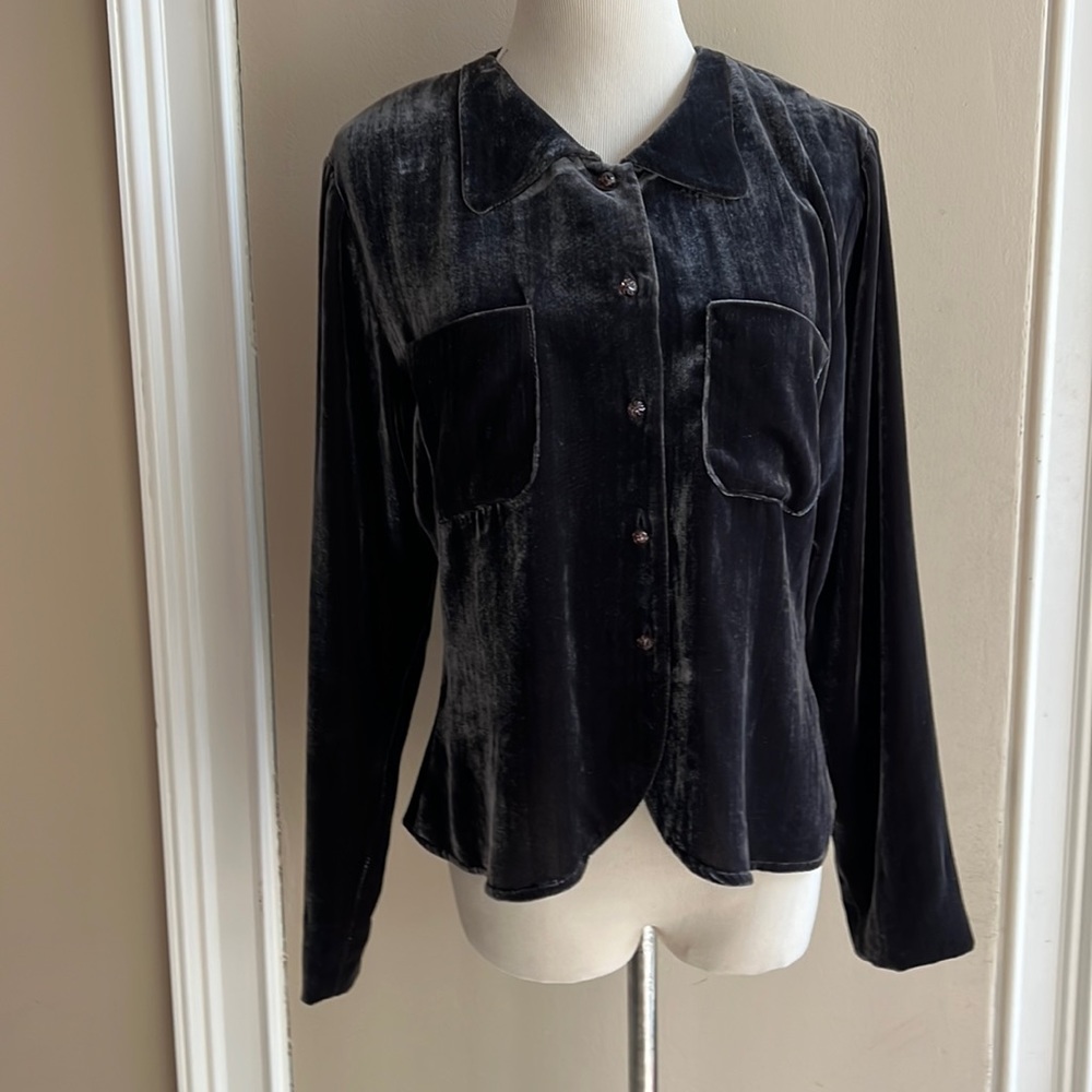 Zelda Silky Velvet Blouse/Shirt Jacket   S